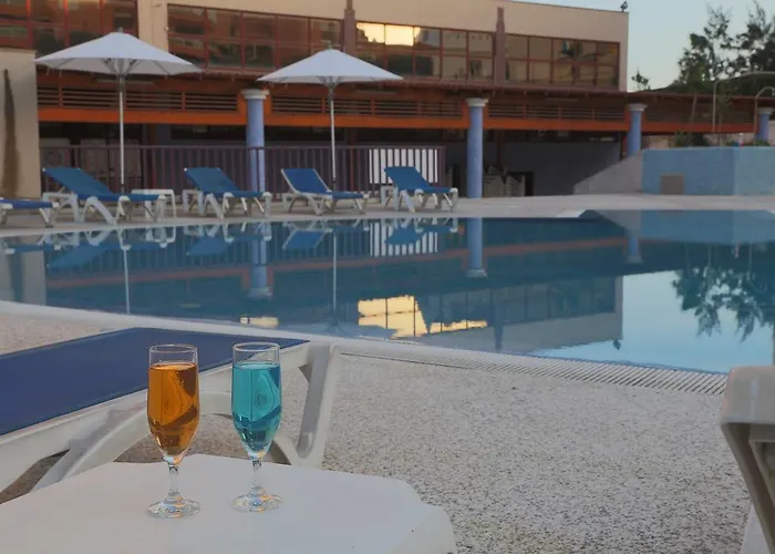 Lägenhetshotell Clube Mar Turisticos 3*