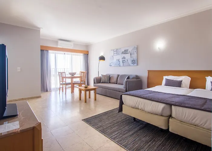 Hotel apartamentowy Clube Mar Turisticos 3*