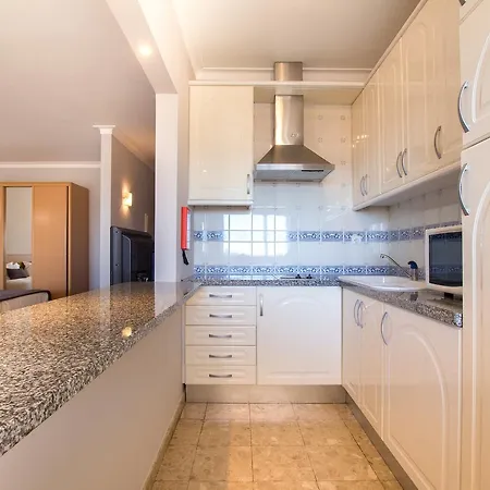 Clube Mar Turisticos 公寓式酒店 3*